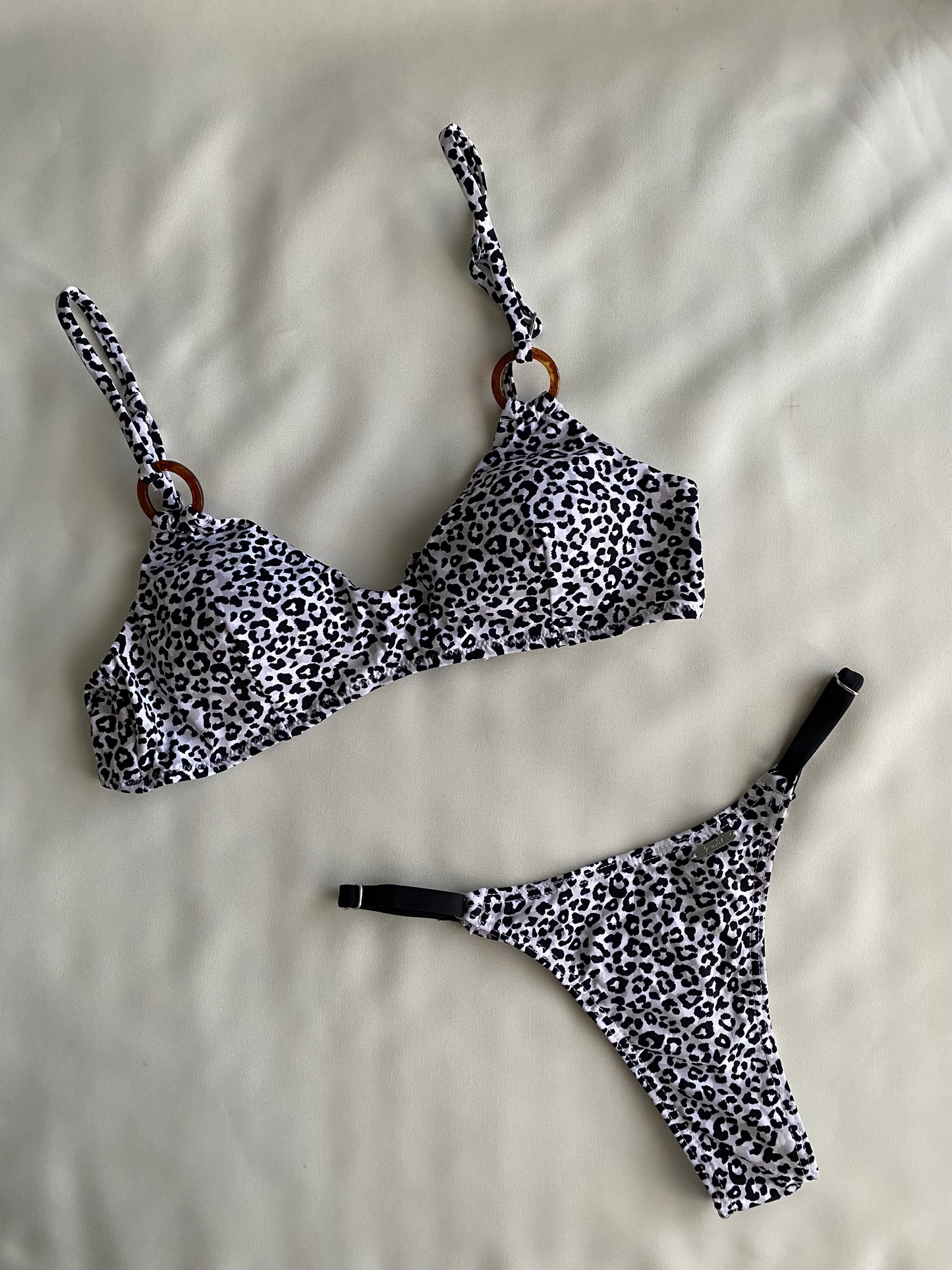Conjunto bikini animal print